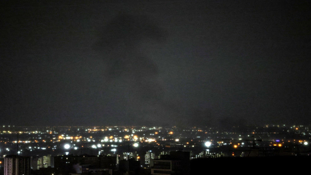 انفجارات تهز طهران وسط تحليق للطائرات الحربية