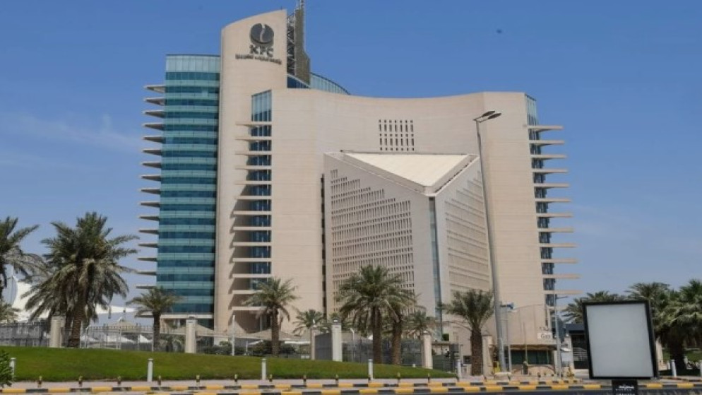 هجوم ايراني يخلف خسائر مادية في مرافق البترول الكويتية