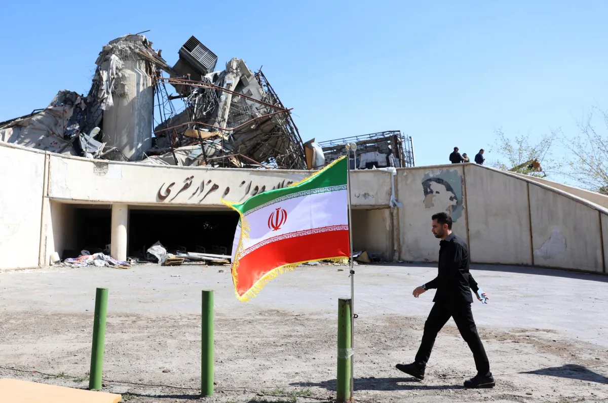 مقتل 5 في ضربات على موقع بتروكيماويات بايران