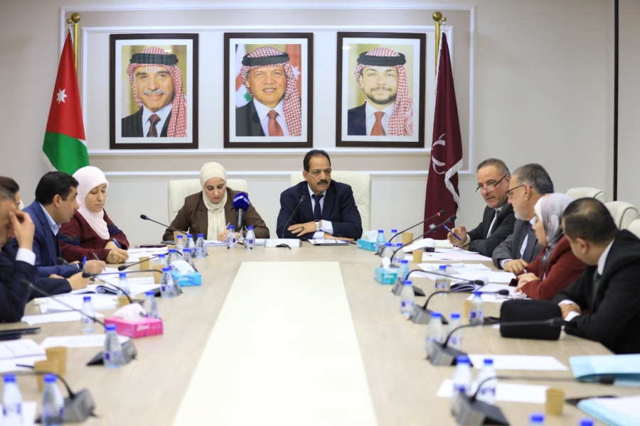 اجتماع  لـ اللجنة القانونية النيابية