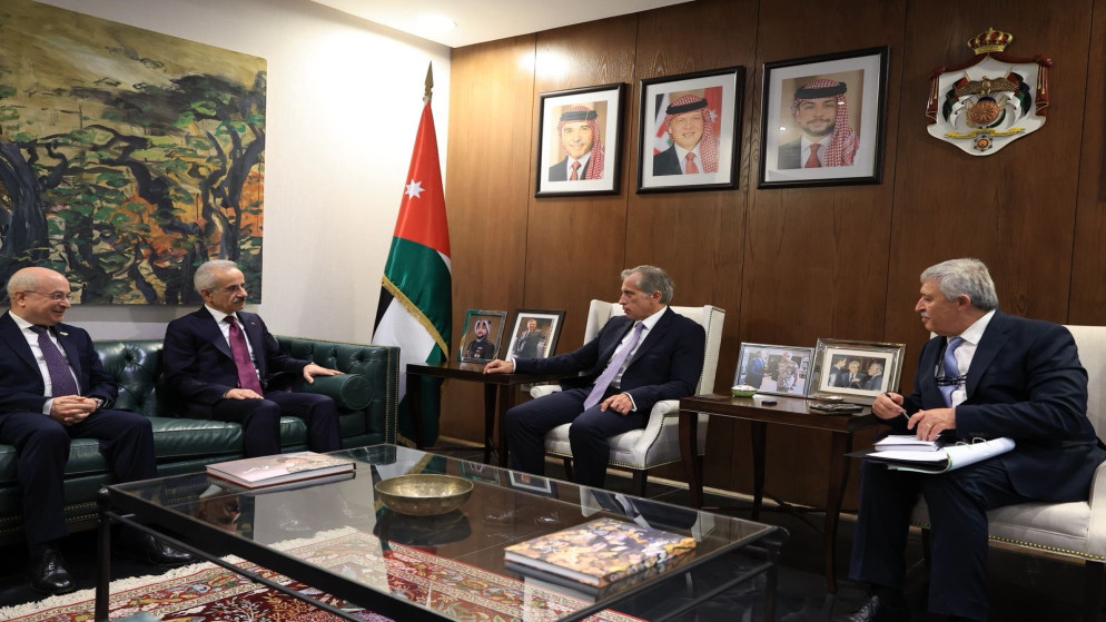 رئيس الوزراء يستقبل وزيري النقل السوري والتركي في عمان