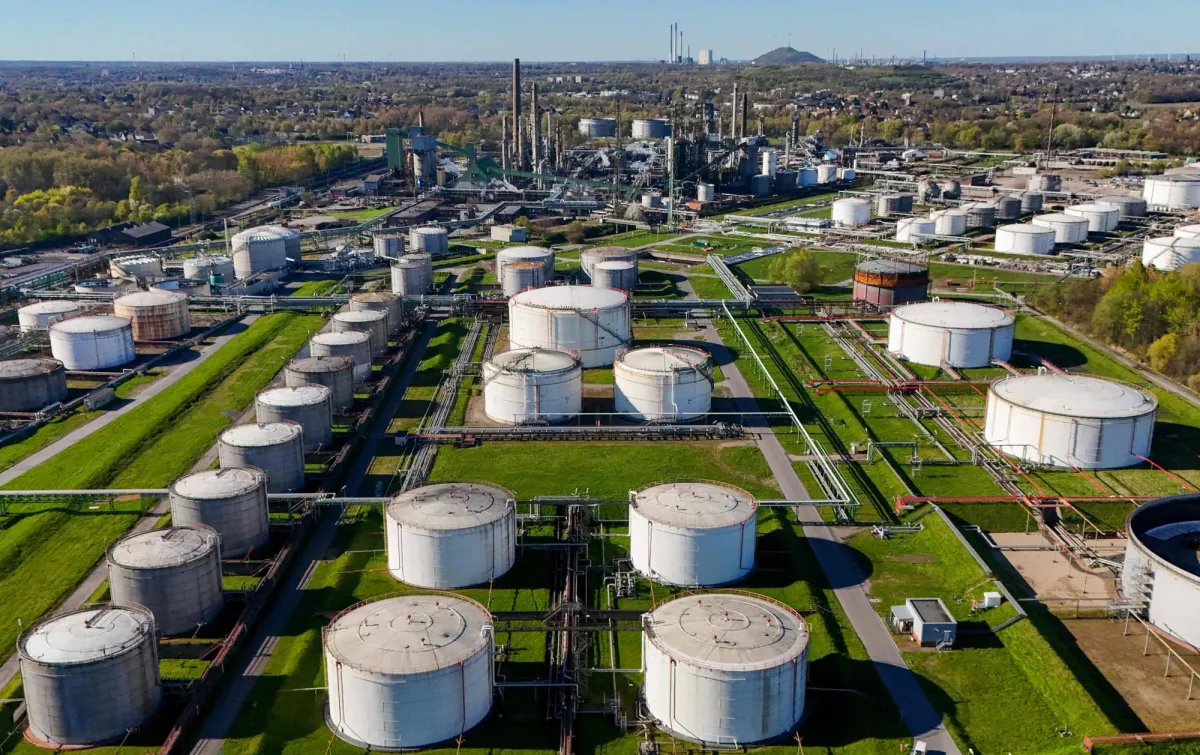 برنت المؤرخ يسجل مستوى تاريخيا جديدا