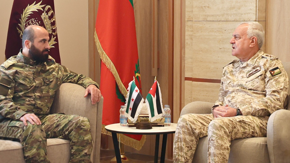 الحنيطي يبحث مع رئيس الاركان السوري تعزيز التعاون العسكري