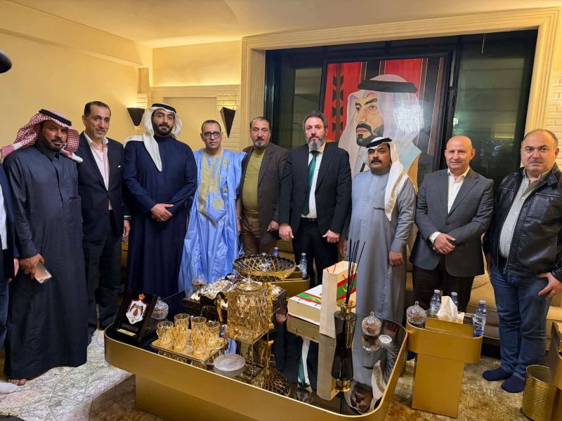 سفيرنا في دمشق يلبي دعوة الشيخ الجربا (صور)