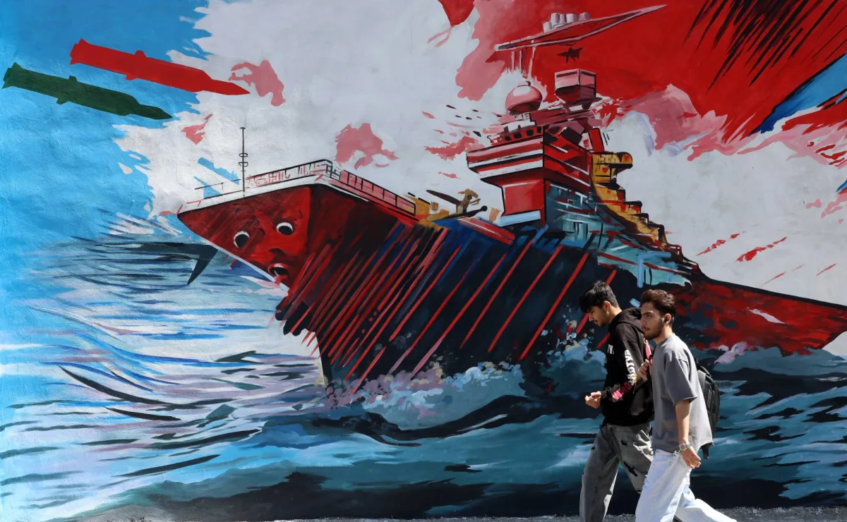 طهران تحذر من الالغام في مضيق هرمز وتفرض مسارات ملاحية جديدة