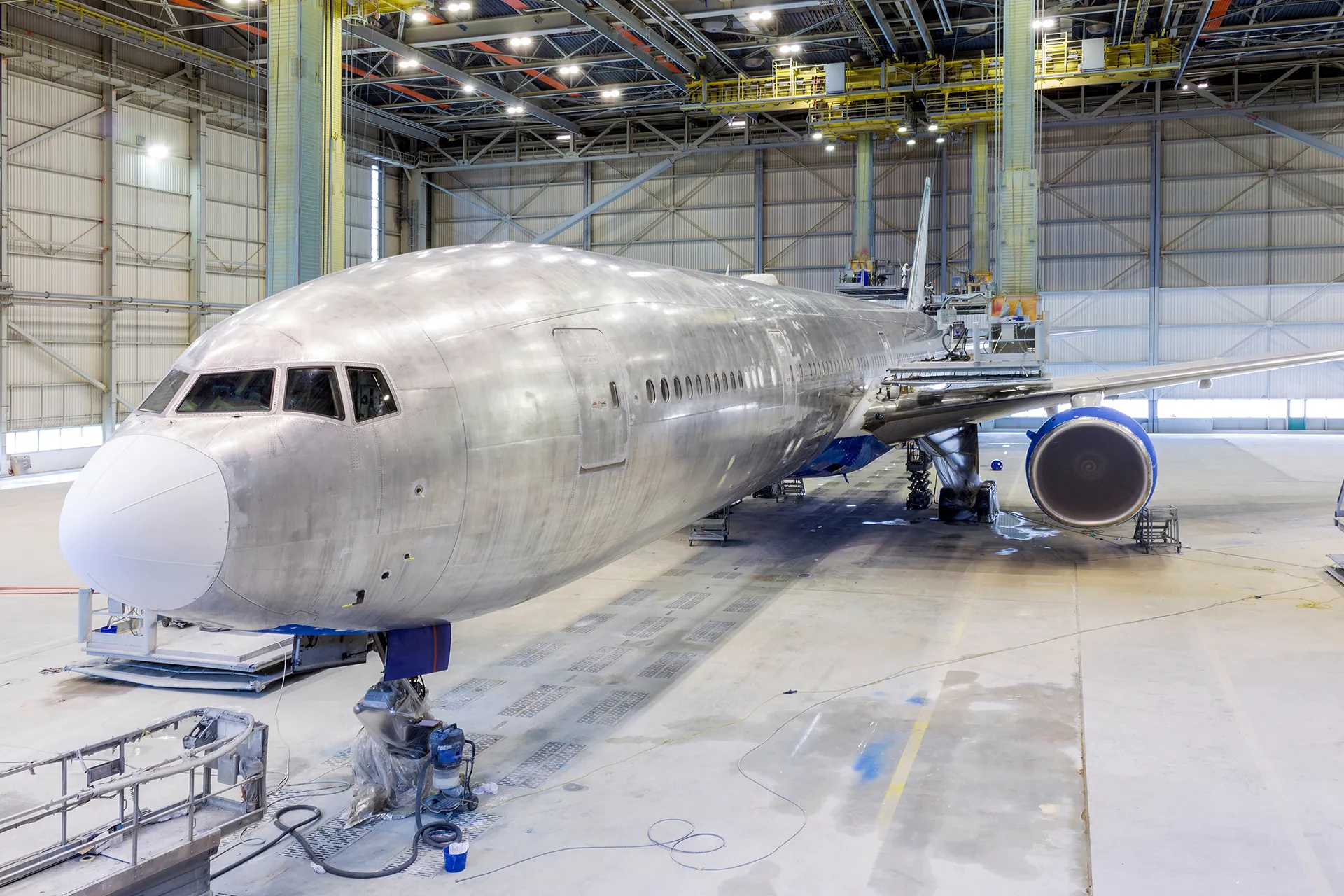 ازمة الالمنيوم العالمية تهدد صناعات الطيران والتغليف