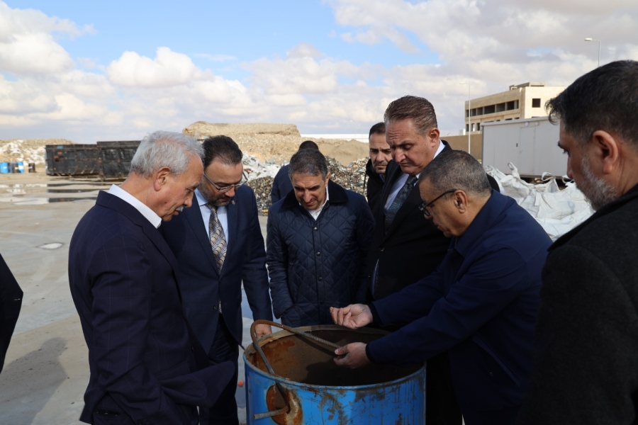 وزير البيئة يزور مصنع “معادن المدينة” 