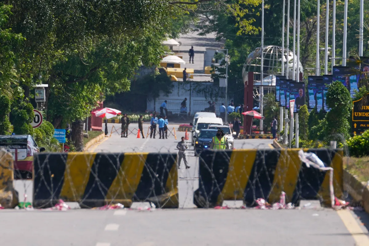 اسلام اباد تستضيف مفاوضات امريكية ايرانية وسط شكوك متبادلة