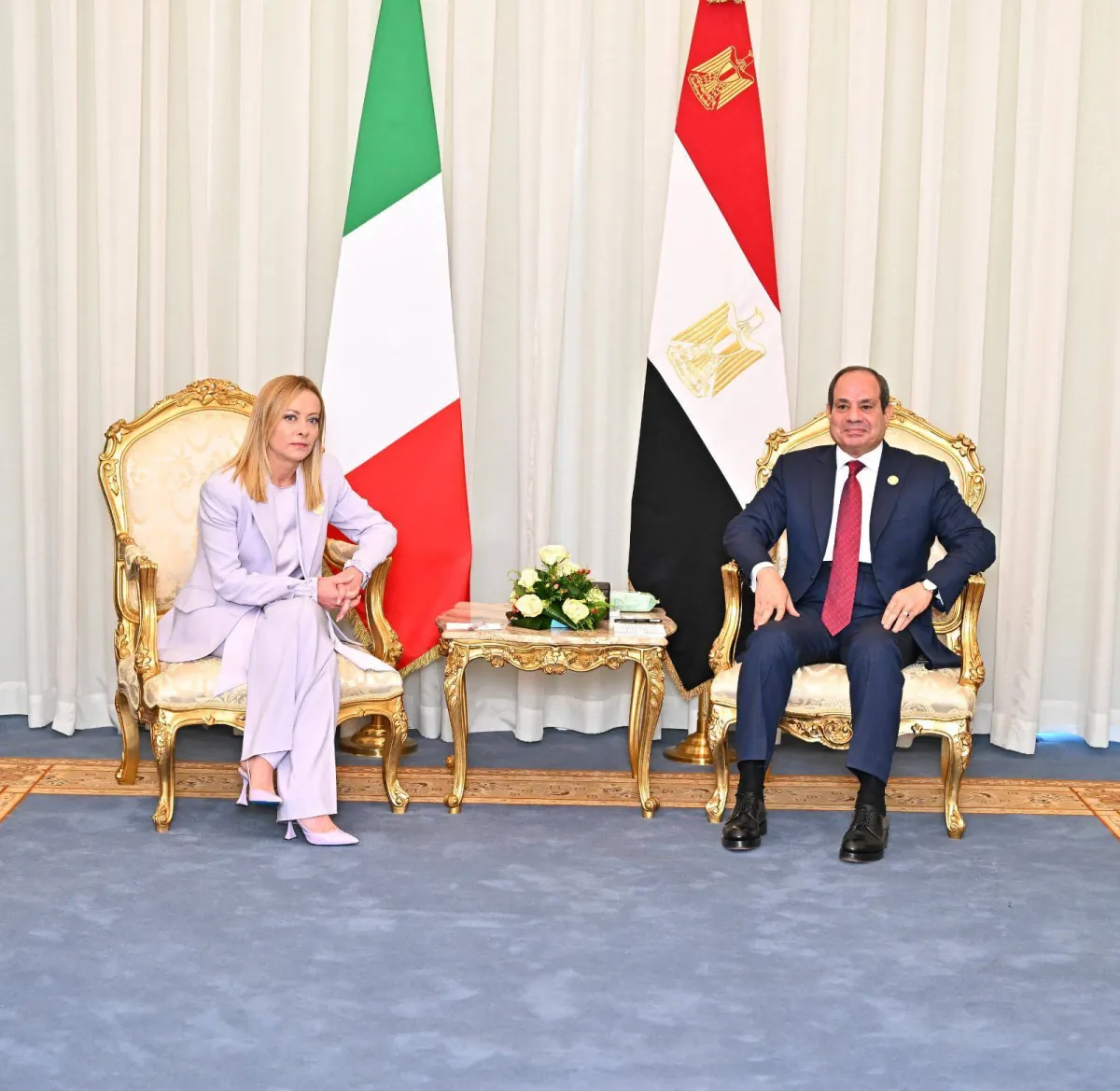 مصر تتطلع لمفاوضات مثمرة بين امريكا وايران في اسلام اباد