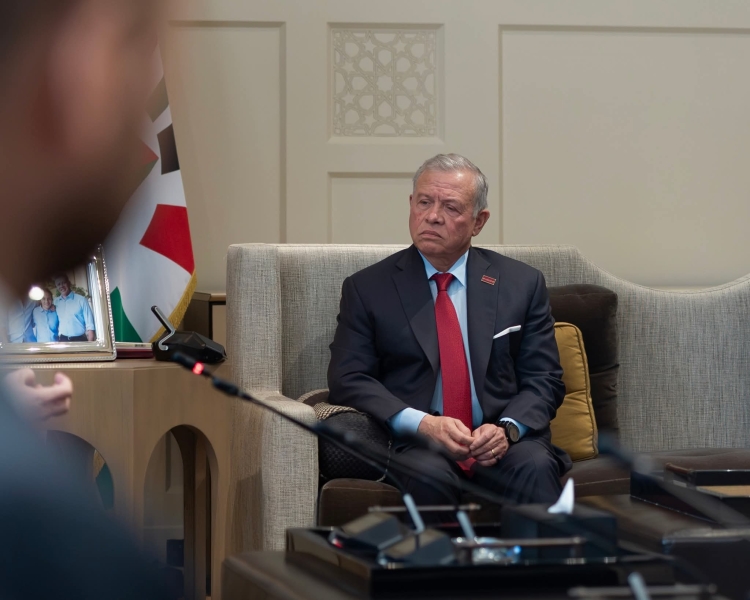 الملك يستقبل الوفد الوزاري السوري 