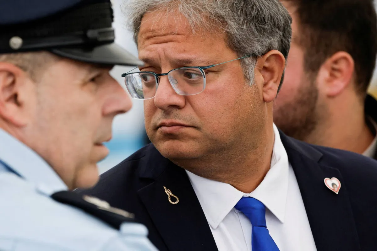 بن غفير يقتحم المسجد الاقصى وسط حراسة مشددة