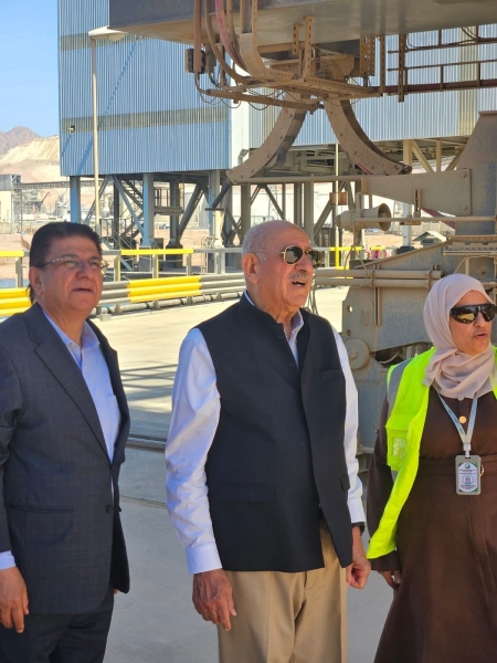 الذنيبات يتفقد ميناء تصدير الفوسفات 