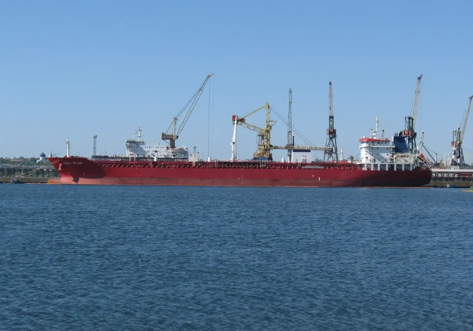 عبور ناقلات نفط هرمز وتأثيره على واردات الصين النفطية