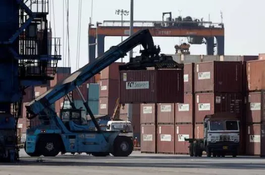 تراجع العجز التجاري للهند رغم ضغوط الطاقة