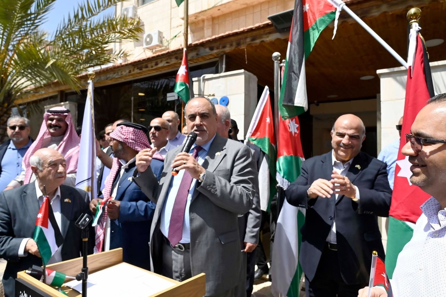 اتحاد العمال يحتفي باليوم الوطني للعلم الأردني