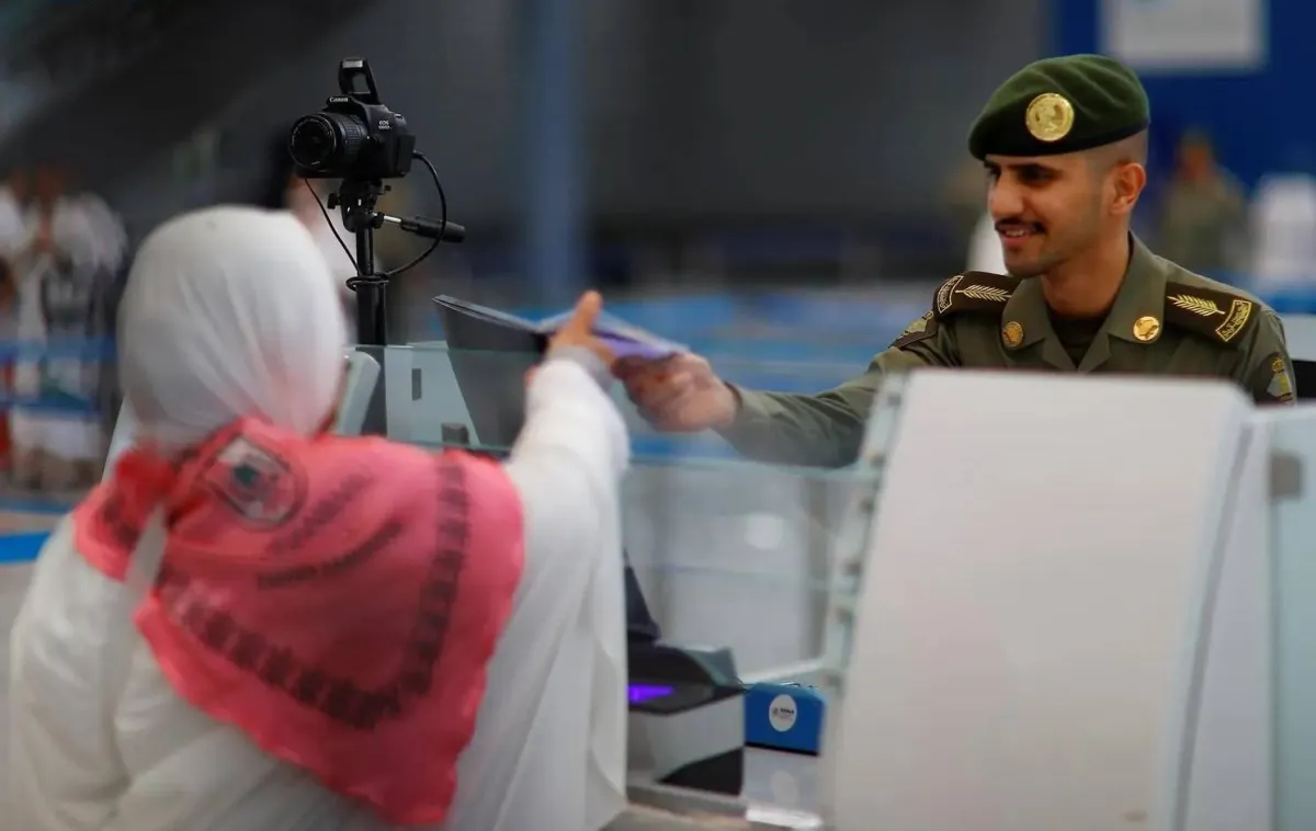 السعودية تستقبل طلائع الحجاج بتجهيزات متكاملة