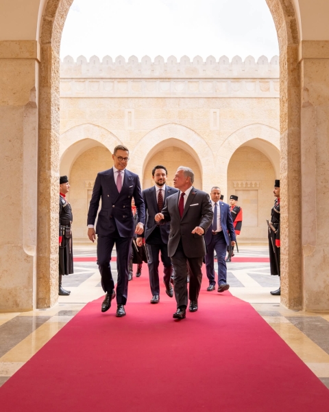 الملك والرئيس الفنلندي يعقدان لقاء في قصر الحسينية