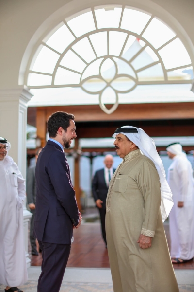 ولي العهد والعاهل البحريني يبحثان سبل تعزيز التنسيق حيال التطورات الإقليمية