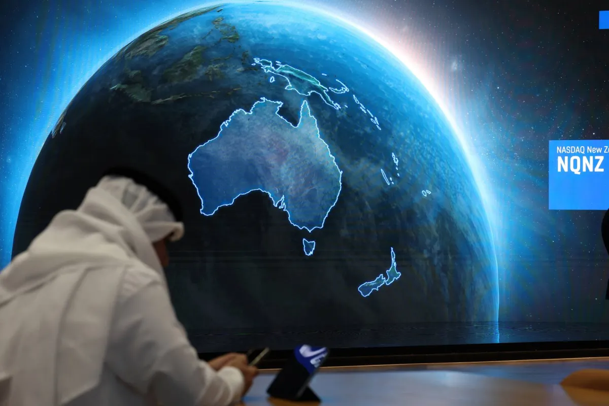 تراجع اسواق الخليج وسط تعثر جهود السلام الاميركية الايرانية وارتفاع النفط