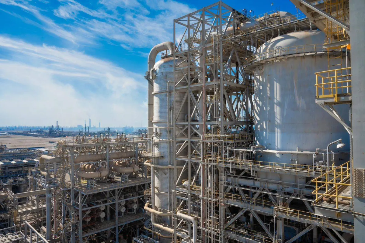 بترورابغ تحقق ارباحا قياسية وتخفض خسائرها المتراكمة