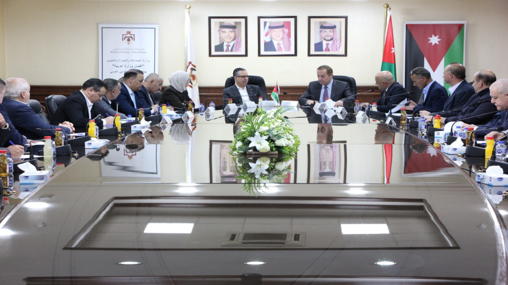 اجراءات حكومية لتعزيز استيراد اللحوم وضبط الاسعار