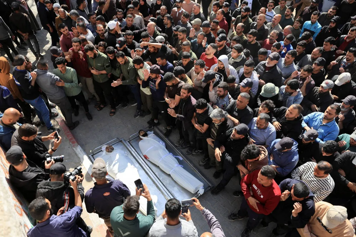 استشهاد مسعف واصابة مواطنة في غارة اسرائيلية شمال غزة