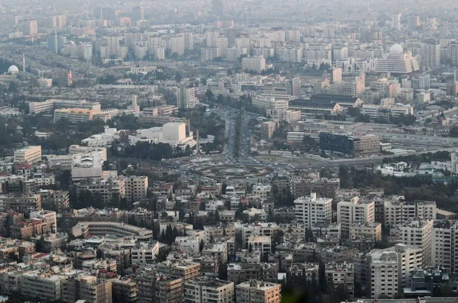 مقتل امام مقام السيدة زينب في انفجار قرب دمشق