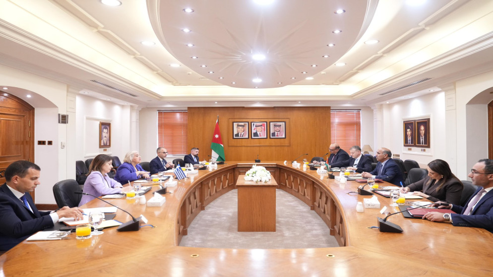 الاردن واليونان يبحثان تعزيز العلاقات الثنائية