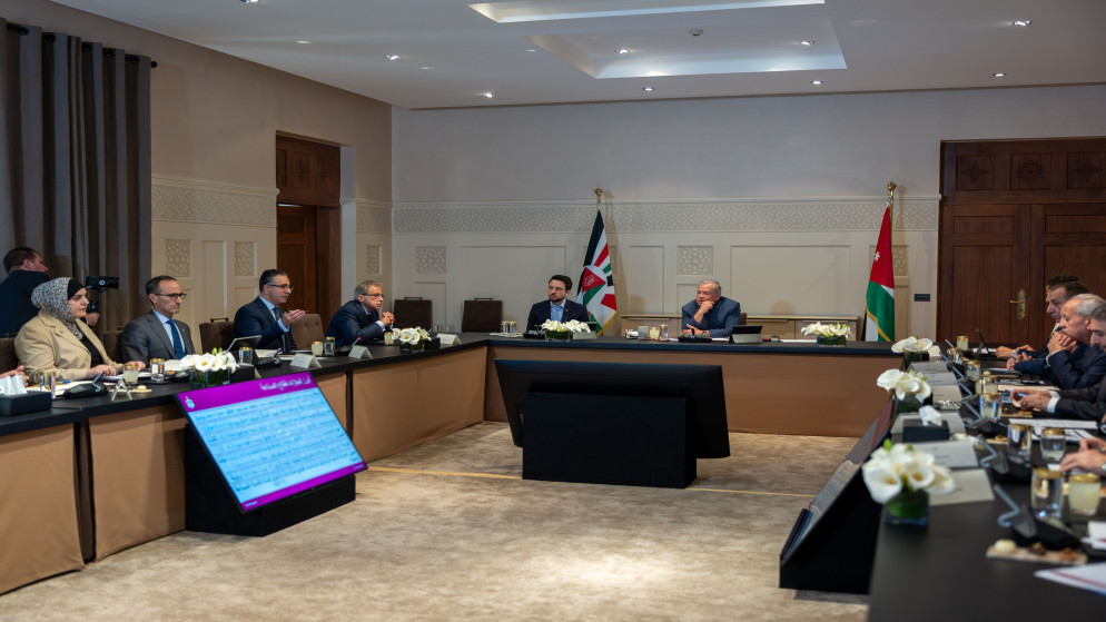 الملك يؤكد اهمية تعزيز الصناعة الاردنية اقليميا