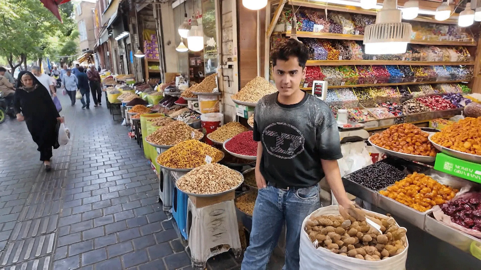 ايران وروسيا تعزيز التجارة لمواجهة الحصار الامريكي