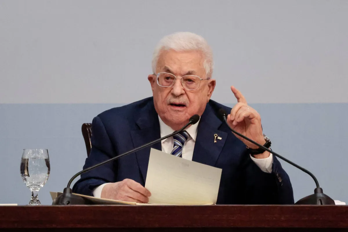 الرئيس الفلسطينى يتعهد باصلاحات وانتخابات