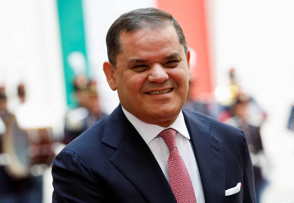 محتجون يشعلون النار في مبنى رئاسة الوزراء الليبية في طرابلس