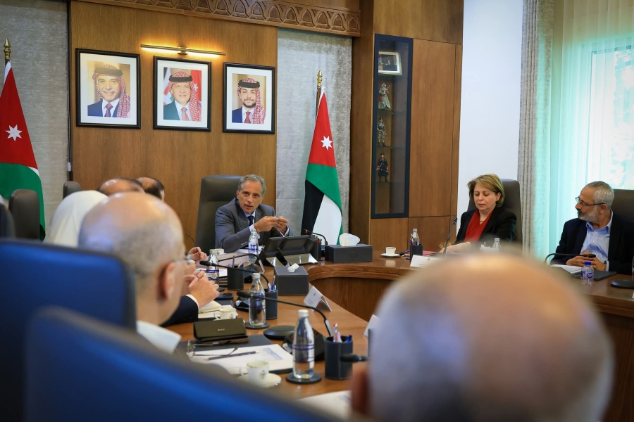 دولة حسٓان يترأس الاجتماع الثاني