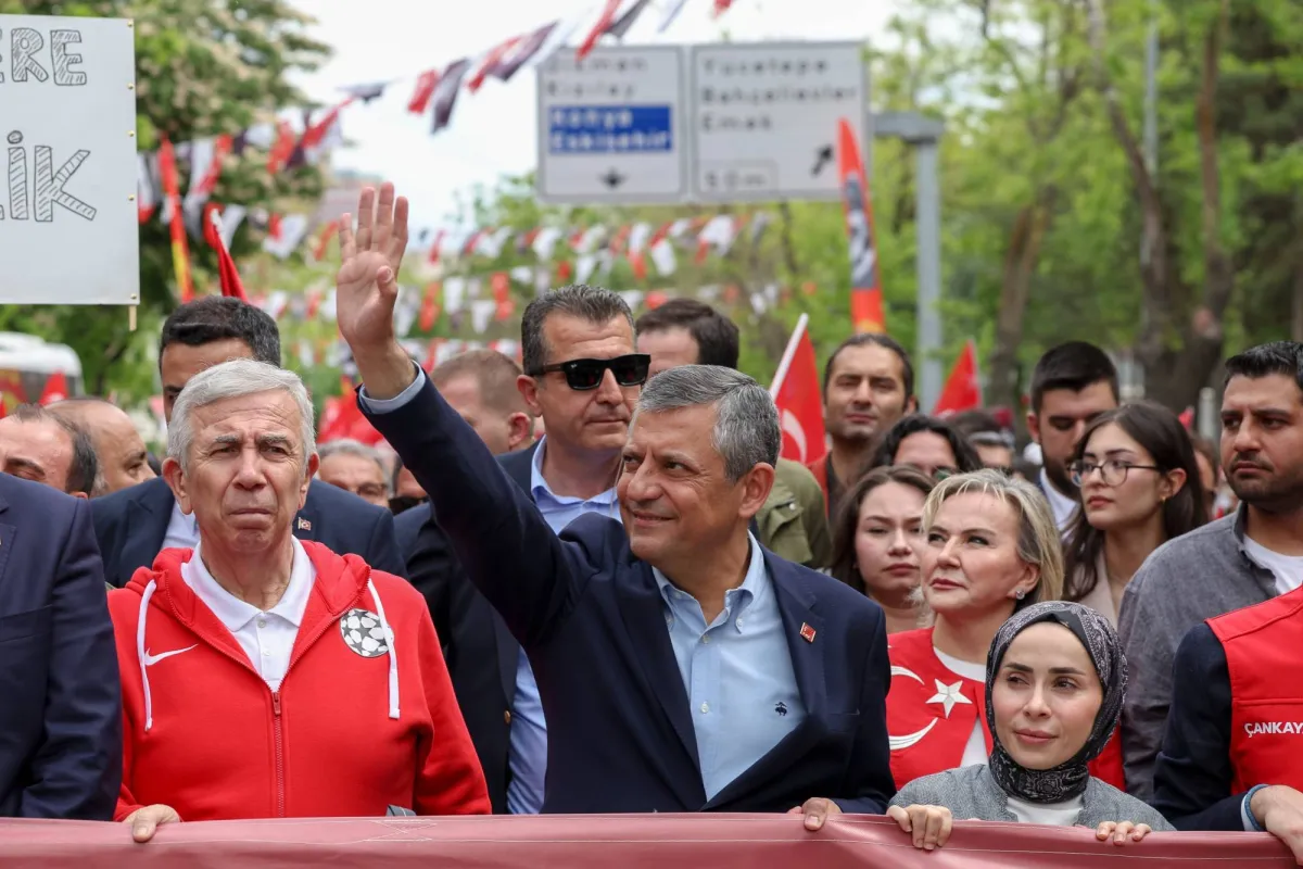 انقسام حاد يضرب المعارضة التركية وصراع الزعامة يشتعل
