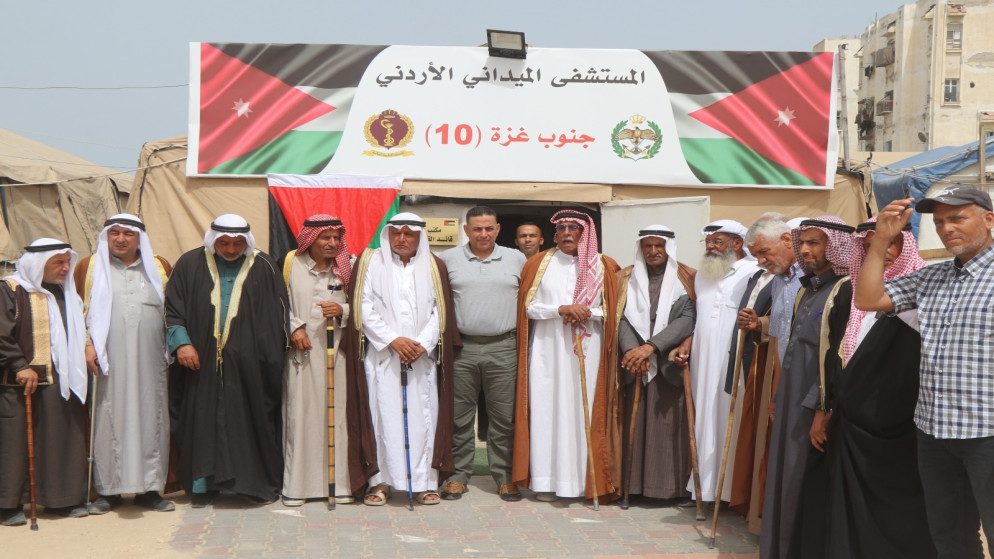 وجهاء خان يونس ورفح يشكرون المستشفى الميداني الاردني في غزة