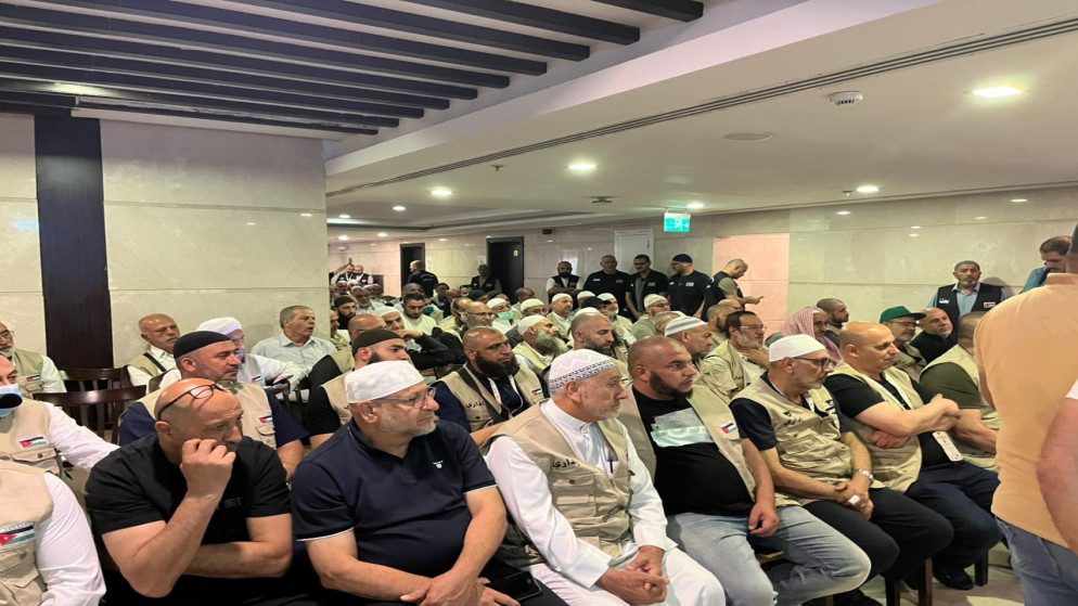 وزير الاوقاف يؤكد بذل الجهود لخدمة الحجاج وتذليل العقبات