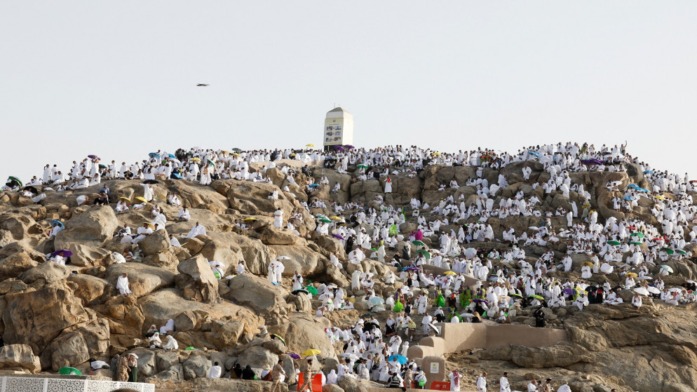 السعودية تحث الحجاج على البقاء في مخيمات عرفات