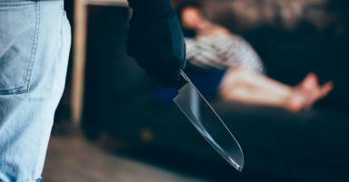 مقتل شاب عشريني بالزرقاء طعناً