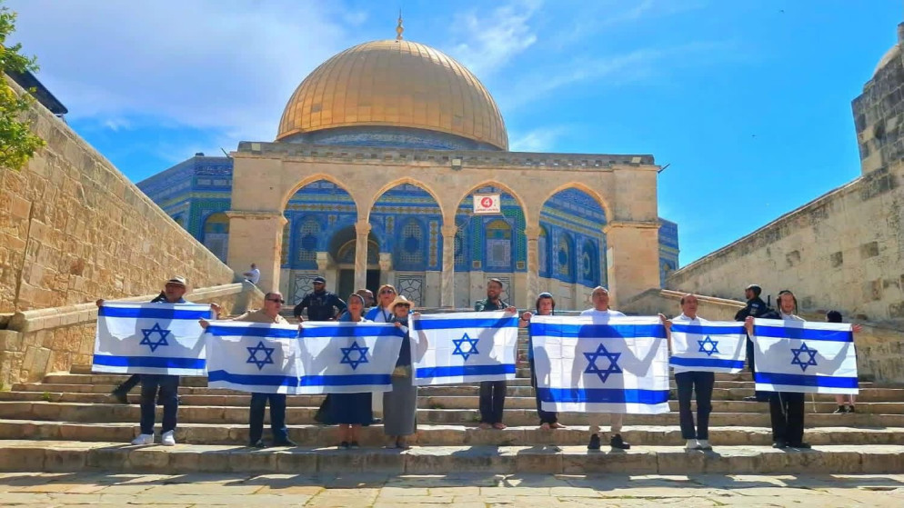 القدس: رفع اعلام الاحتلال بالاقصى انتهاك للقانون الدولي