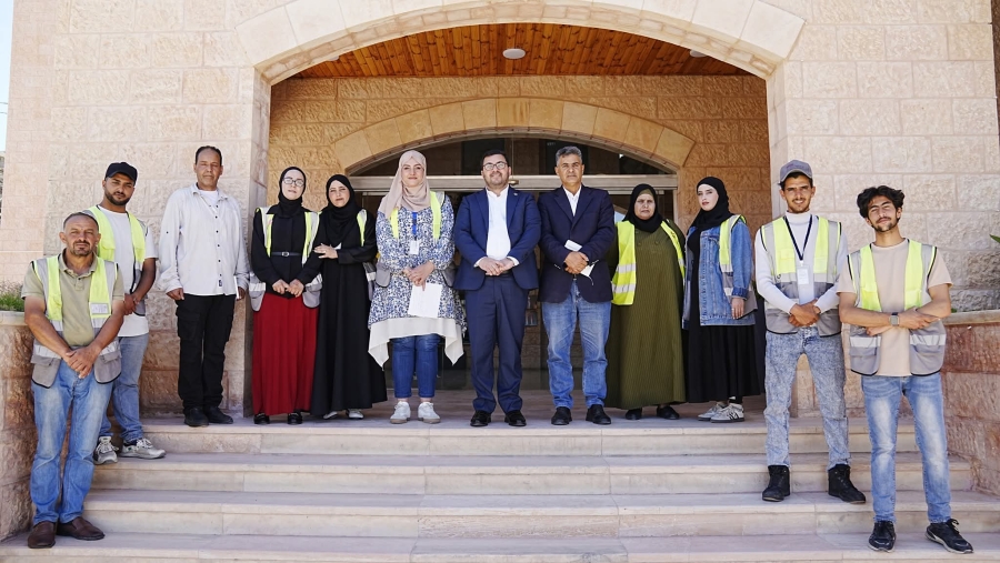 امانه تعيد مبلغ 100 الف دينار لاصحابها في البتراء