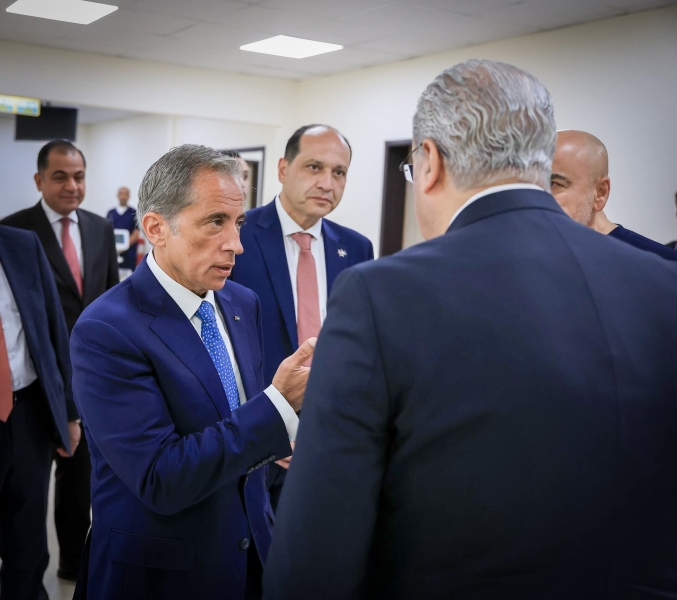 دولة حسَّان يزور وزارة الصحَّة