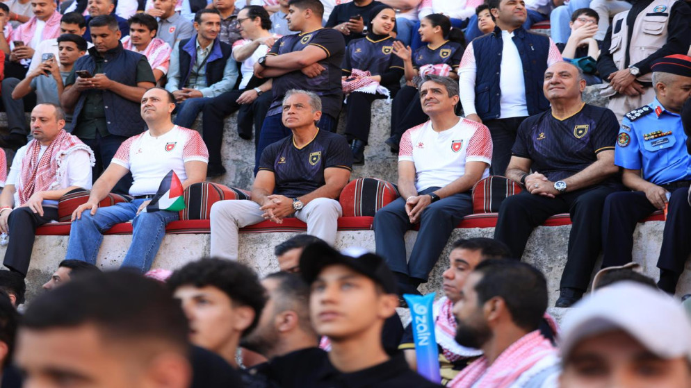 رئيس الوزراء يشيد باداء المنتخب الوطني في كاس العالم