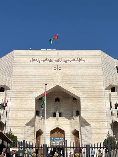 الحكومة تنشأ بنية مؤسسية لإدارة شؤون الخبرة أمام المحاكم