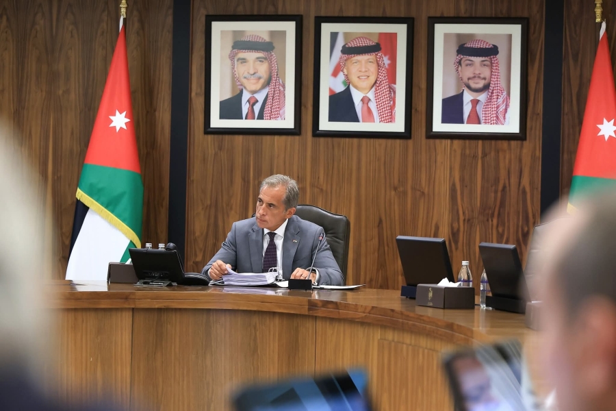 الحكومة تعقد اتفاقاً مع فرنسا بخصوص مادبا ..و تعقد اتفاقا آخر مع شركة صينية 