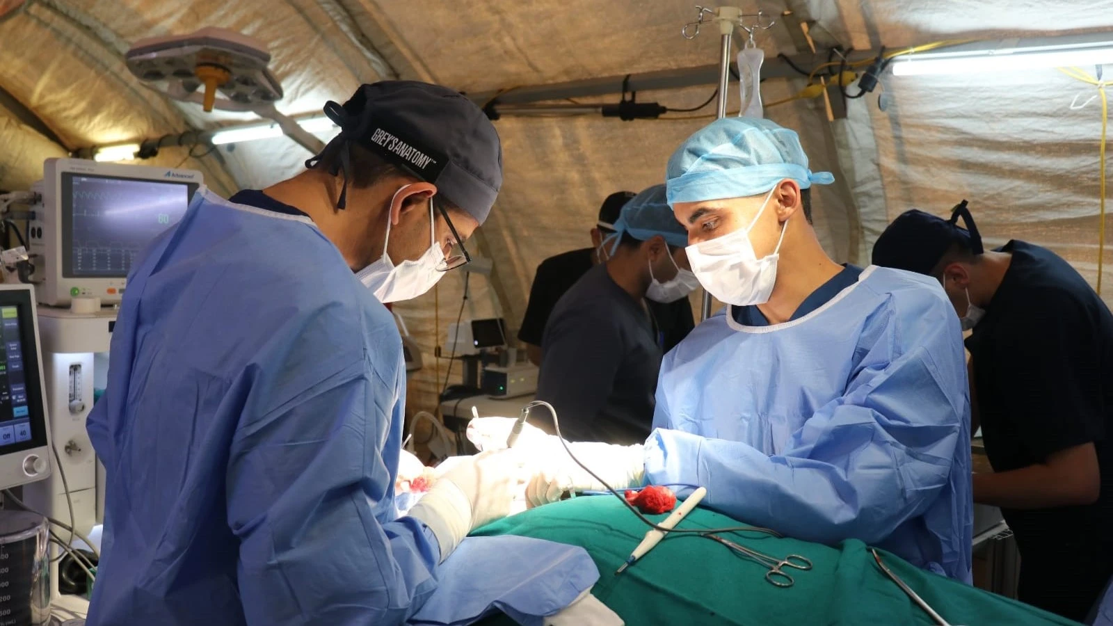 نجاح عملية جراحية نوعية في المستشفى الميداني الاردني جنوب غزة