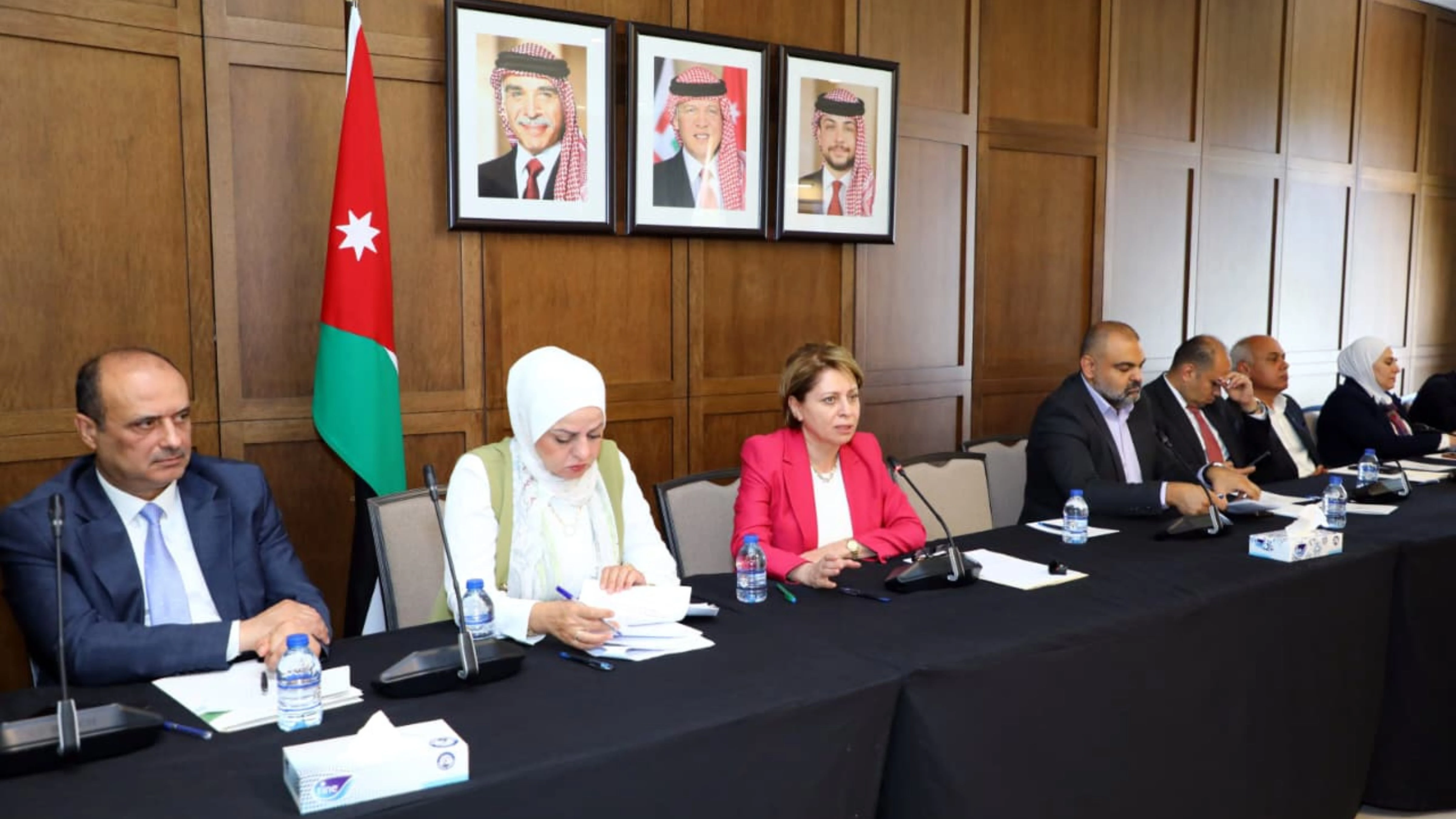 رئاسة الوزراء تطلق الاطار الوطني الناظم للرخص القطاعية لتطوير الخدمات الحكومية