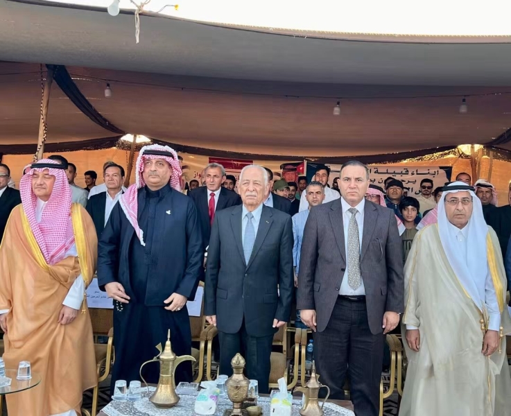بعد الاحتفال الكبير للمساعيد ..العيسوي يرعى احتفالاً اقامه الفواز (صور)