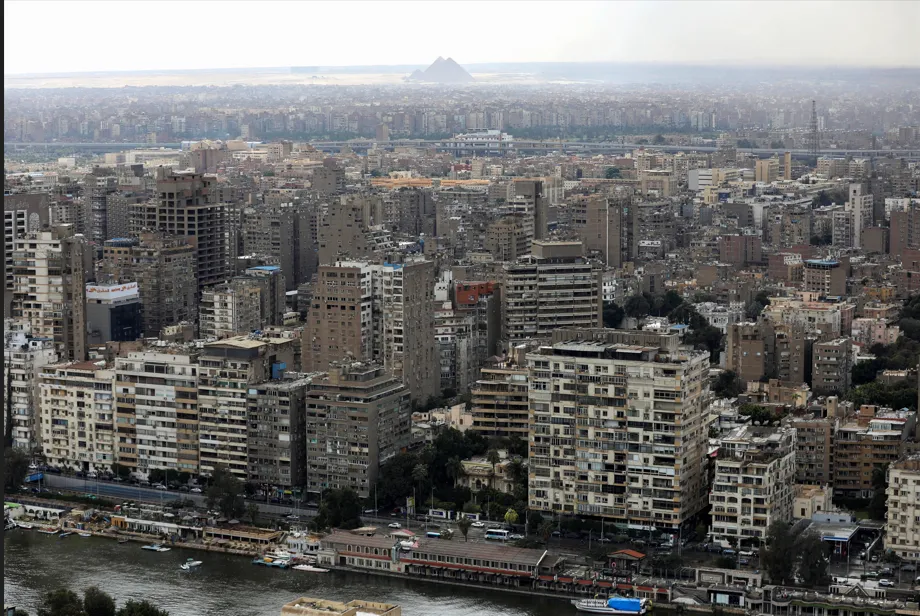 وزارة البترول المصرية تنفي مزاعم التعاقد على مناجم ذهب في السودان