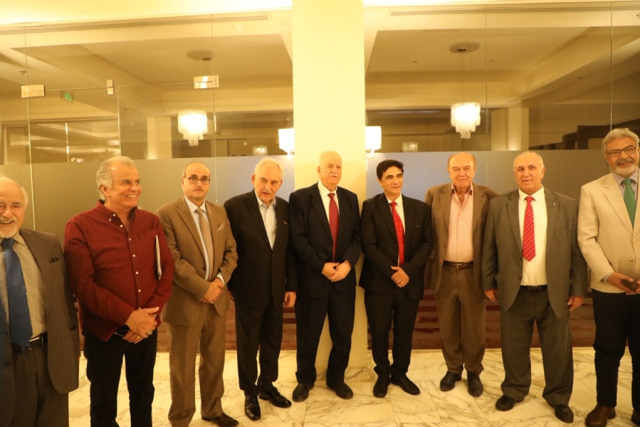 الحباشنة المتحدث في محاضرة لنادي خريجي الجامعات والمعاهد الفرنسية