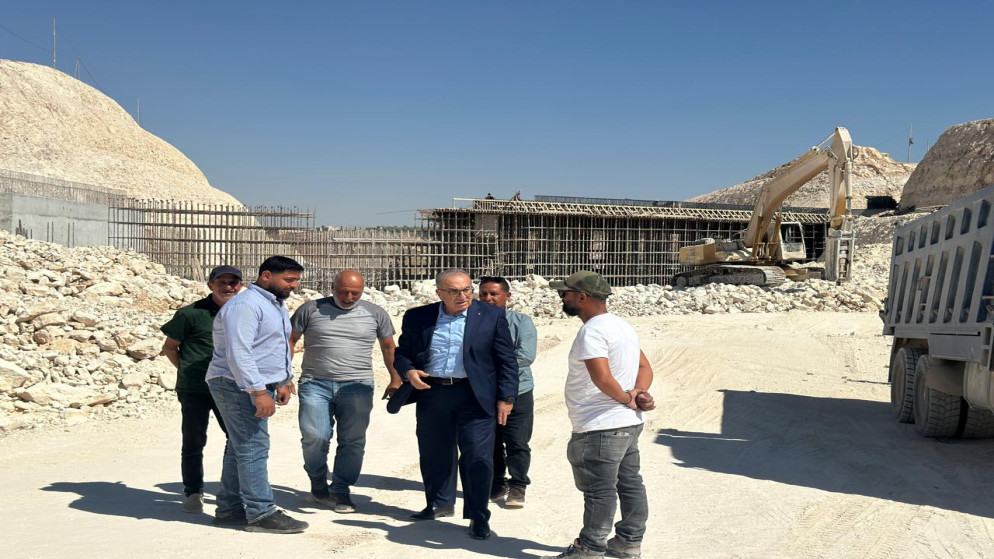 وزير الاشغال يتفقد مشاريع الطرق الحيوية في اقليم الشمال